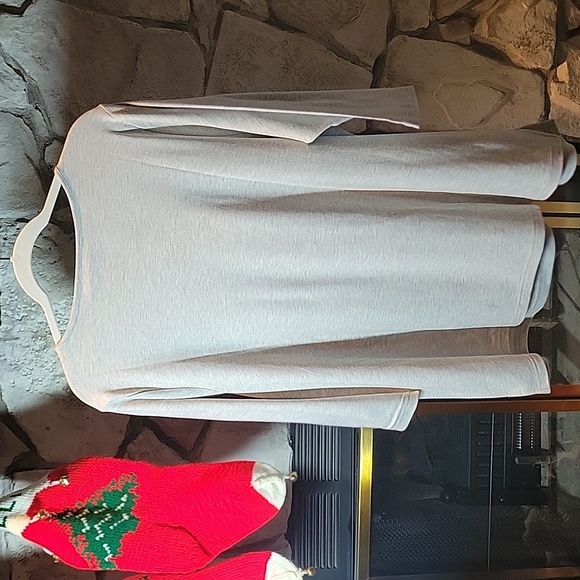 Quacker Factory Women's Top Tee Plus 2X Gray with Rhinestones Brand New - Picture 4 of 4